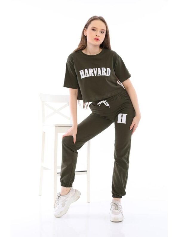 Compleu-Dama-Harvard-Kaki.jpg