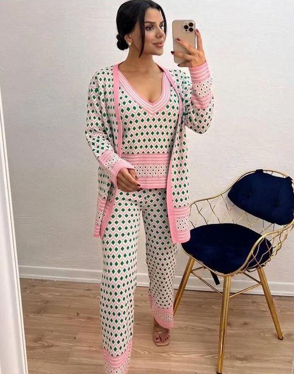 Compleu-dama-tricot-3-piese-Dasha-roz.jpg