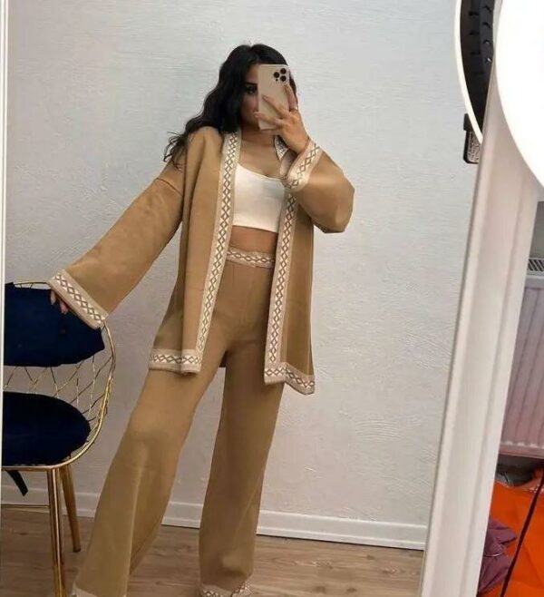 Compleu-dama-tricot-ZGR-maro.jpg