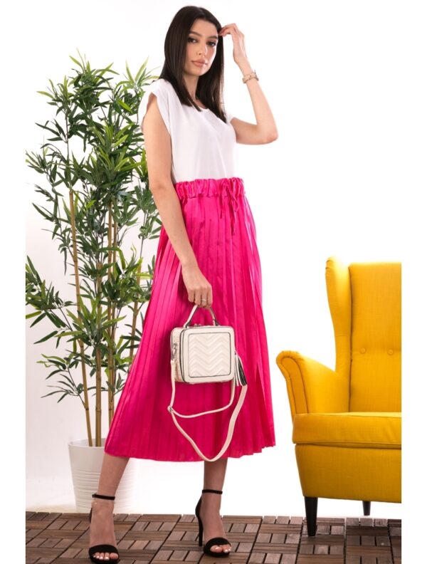Fusta-Dama-cu-Pliuri-Solares-Fucsia.jpg