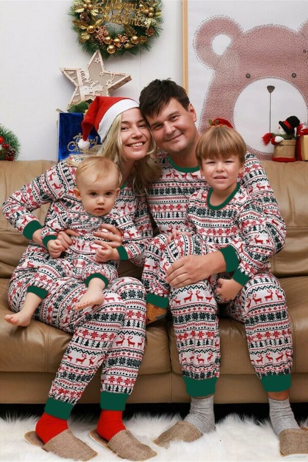 Pijama-copii-motive-Craciun-Festiv.jpg