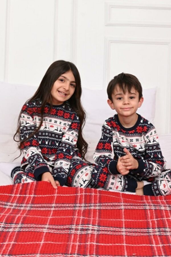 Pijama-copii-motive-Craciun-Magie-1.jpg