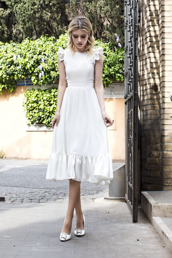 Rochie-din-material-subtire-tip-in-alba.jpg