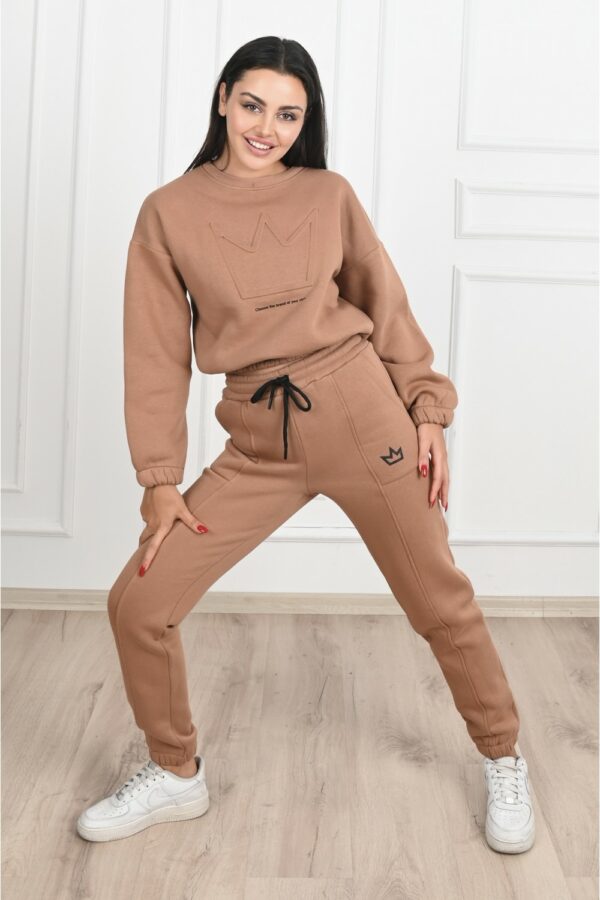 Trening-dama-Crwon-bej.jpg