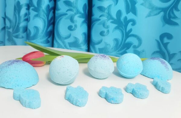 Bombe efervescente parfumate pentru baie Thea's Bombs