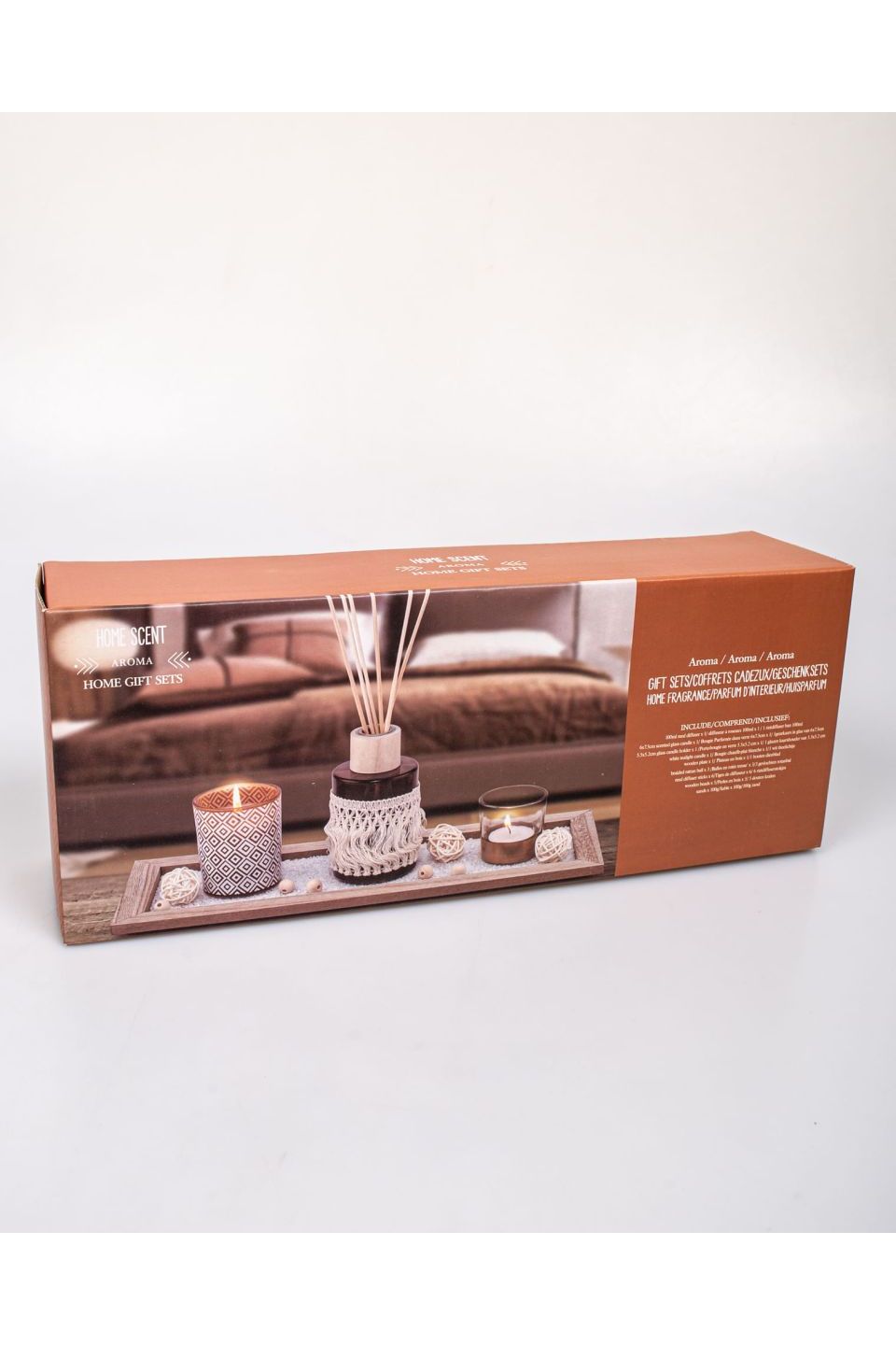 Set difuzor cu uleiuri esentiale, lumanari si decoratiuni