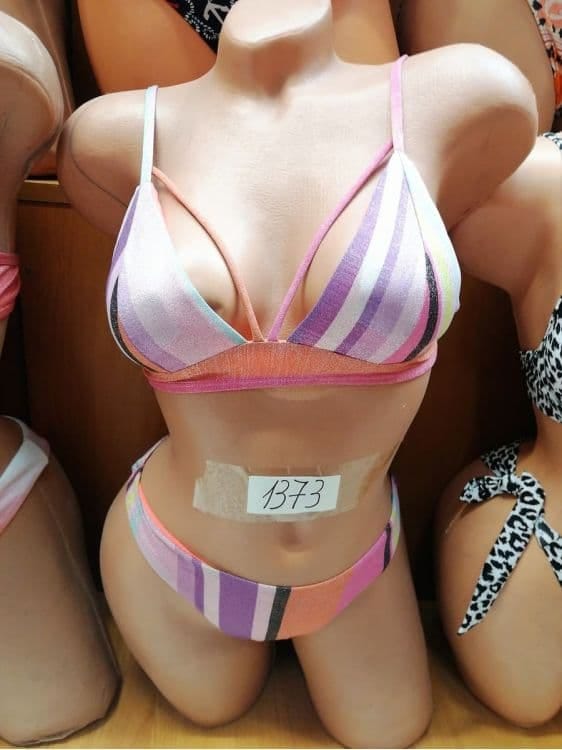 Costum baie Lineuo roz