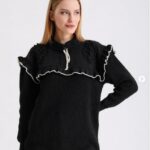 Pulover dama cu fundita Claire negru