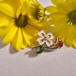 Brosa martisor trifoi