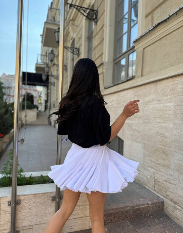 Fustă din poplin crep cu volane vaporoase alba