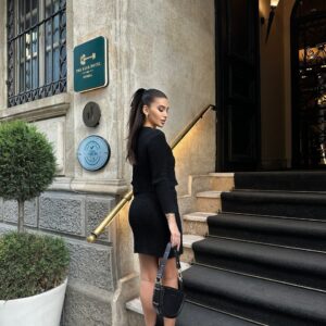 Compleu dama cu nasturi Rita negru