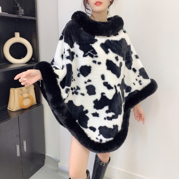 Capa dama blanita eco CowSpots