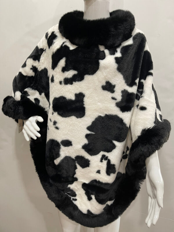 Capa dama blanita eco CowSpots