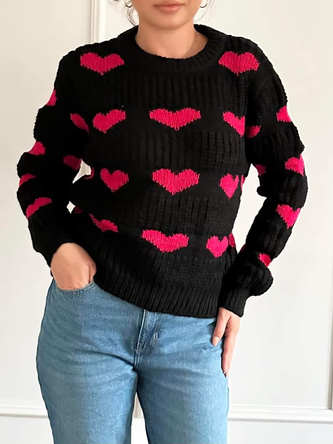 Pulover dama cu inimioare Clara