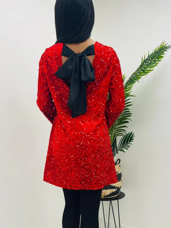 Rochie eleganta din paiete cu funda supradimensionata