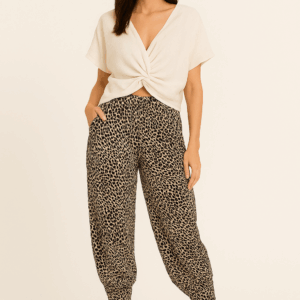 Pantaloni bufanti cu buzunare