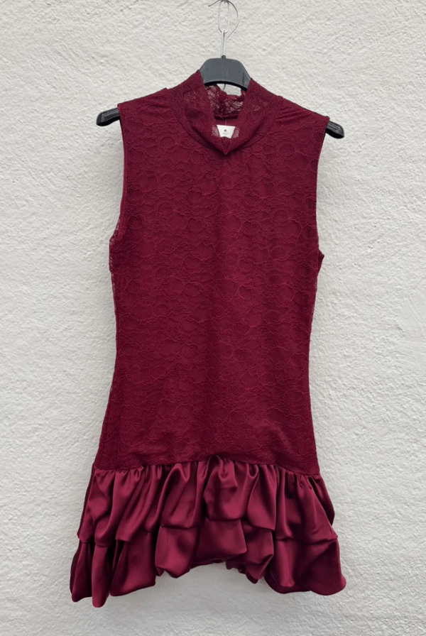 Rochie eleganta cu dantela si volane Deny