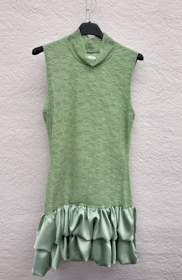Rochie eleganta cu dantela si volane Deny