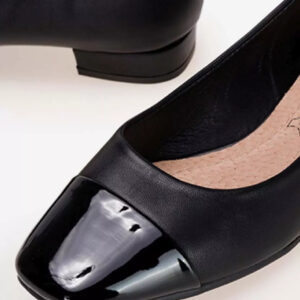 Balerini Damă Eleganți cu Toc Mic și Vârf Lăcuit